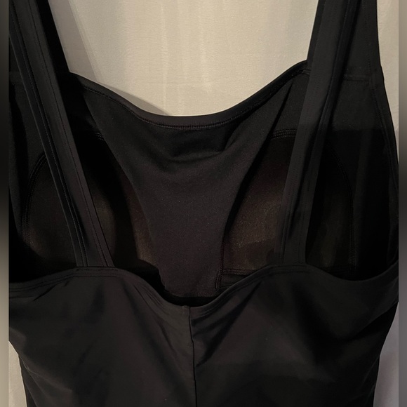 One-piece Speedo Bathing Suit - Picture 6 of 7